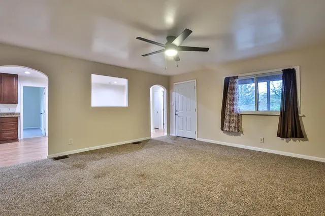 $270,000 | 130 Parkside Avenue, Lawrenceburg, IN 47025