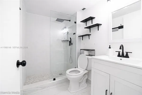 $1,900 | 1351 Northeast Miami Gardens Drive, Unit 703E, Miami, FL 33179