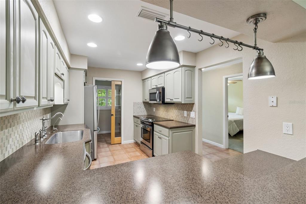 7823 Radcliffe Circle Port Richey, FL 34668 - Photo 6 of 58