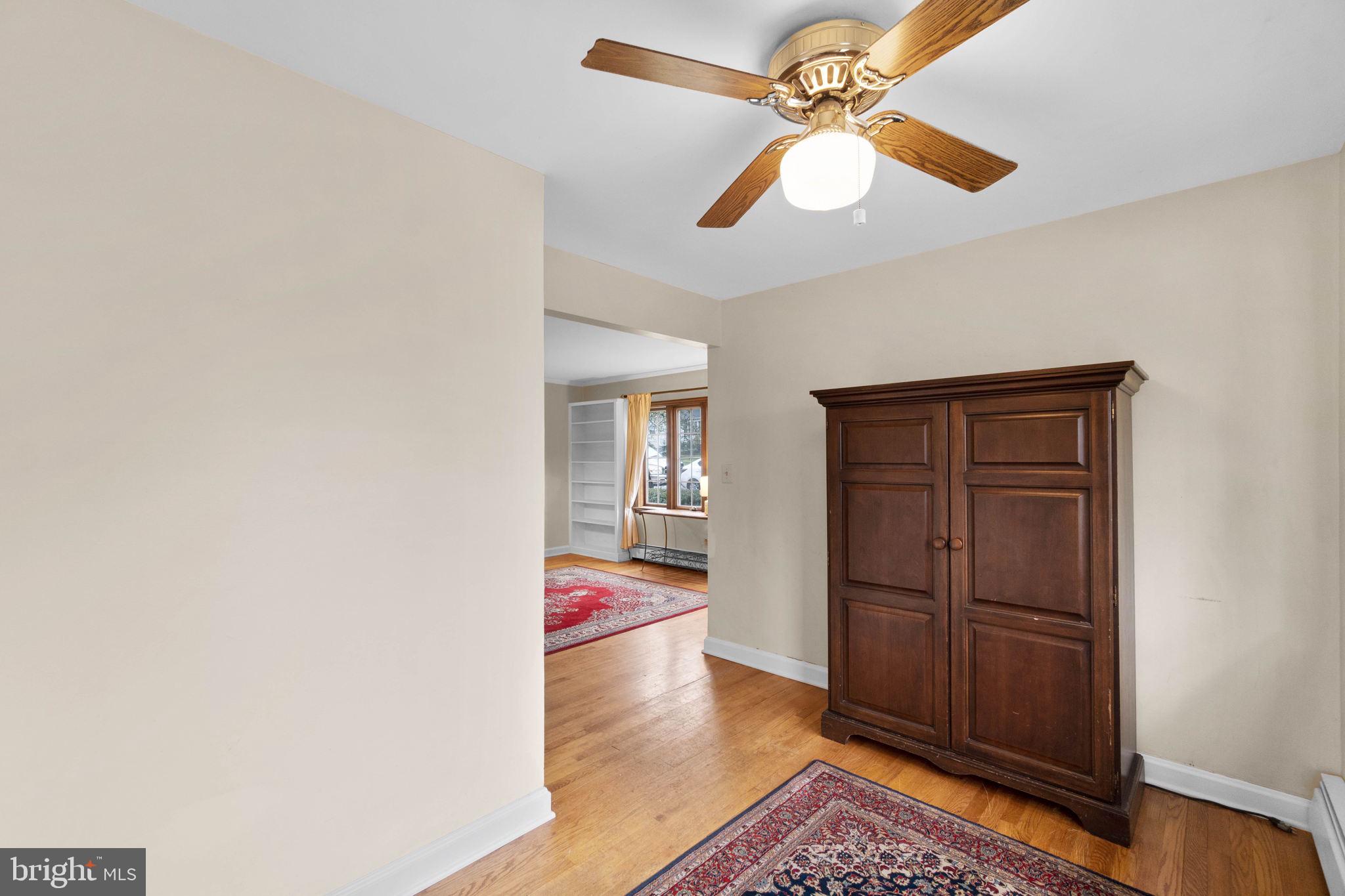 220 Sycamore Road Linthicum Heights, MD 21090 - Photo 18 of 56 FAMILY ROOM