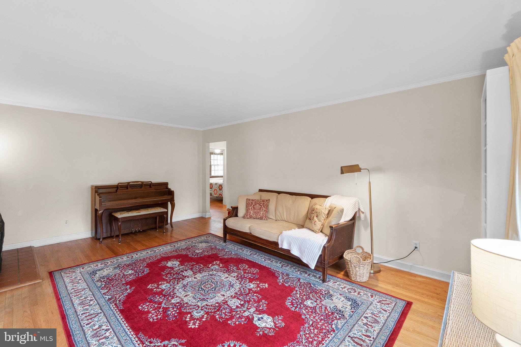 220 Sycamore Road Linthicum Heights, MD 21090 - Photo 9 of 56 LIVING ROOM
