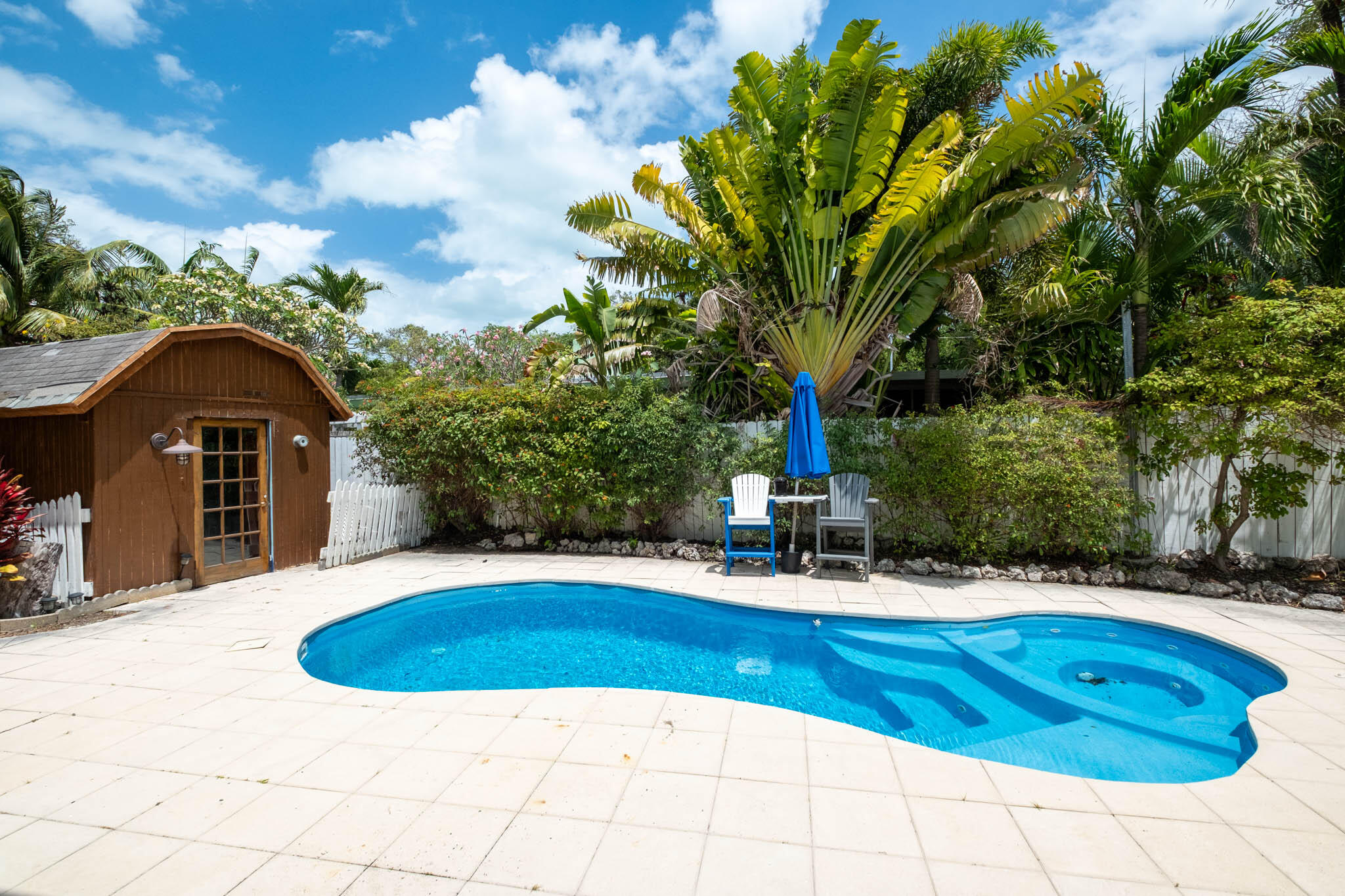 148 Pointview Road Tavernier, FL 33070 - Photo 22 of 27 Tropical Pool Setting