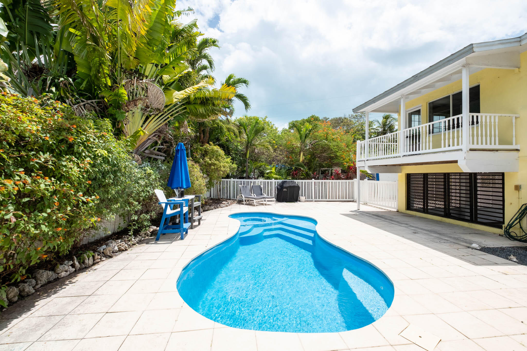 148 Pointview Road Tavernier, FL 33070 - Photo 24 of 27 Poolside Exterior