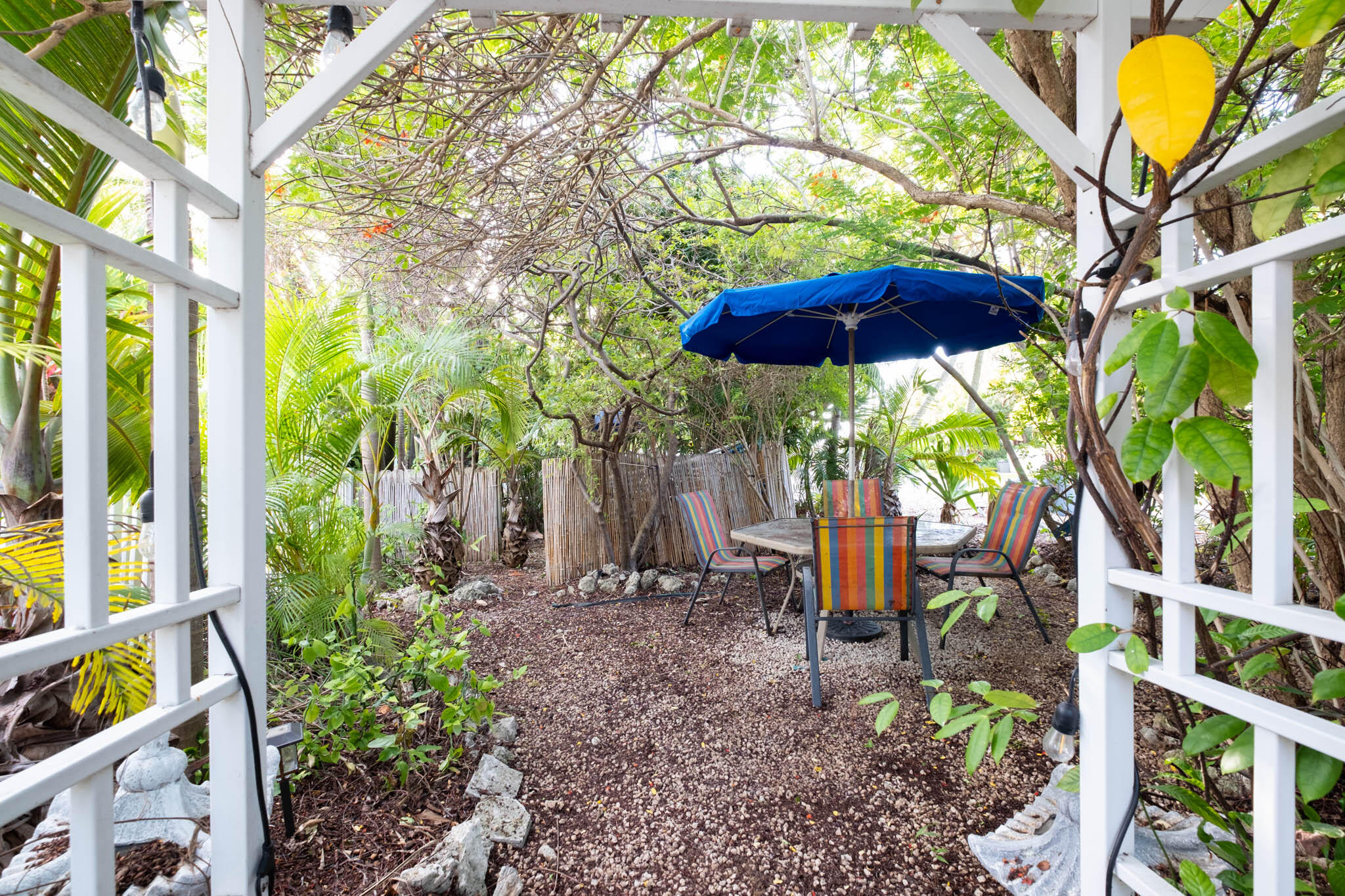 148 Pointview Road Tavernier, FL 33070 - Photo 25 of 27 Garden Seating Area