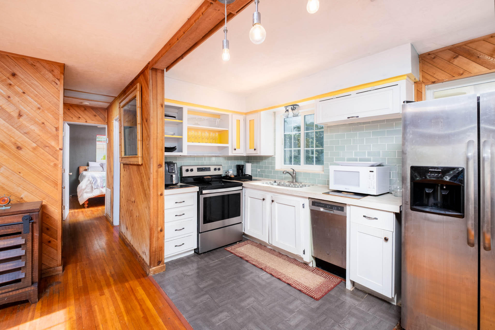 148 Pointview Road Tavernier, FL 33070 - Photo 6 of 27 Open Concept Kitchen