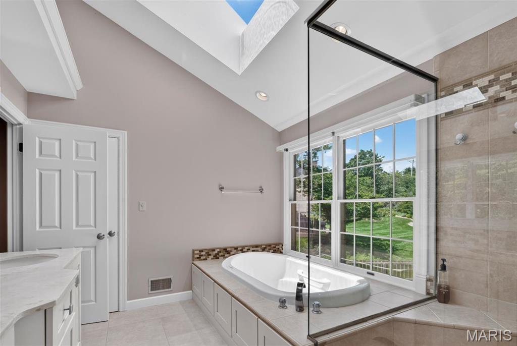 9 Preston Ridge Court Chesterfield, MO 63017 - Photo 44 of 72 Gallery Image 44