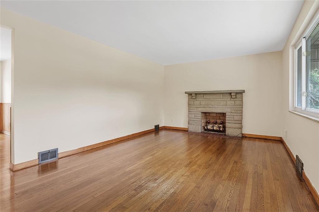 100 Crestview Road Pittsburgh, PA 15235 - Photo 5 of 21 Gallery Image 5