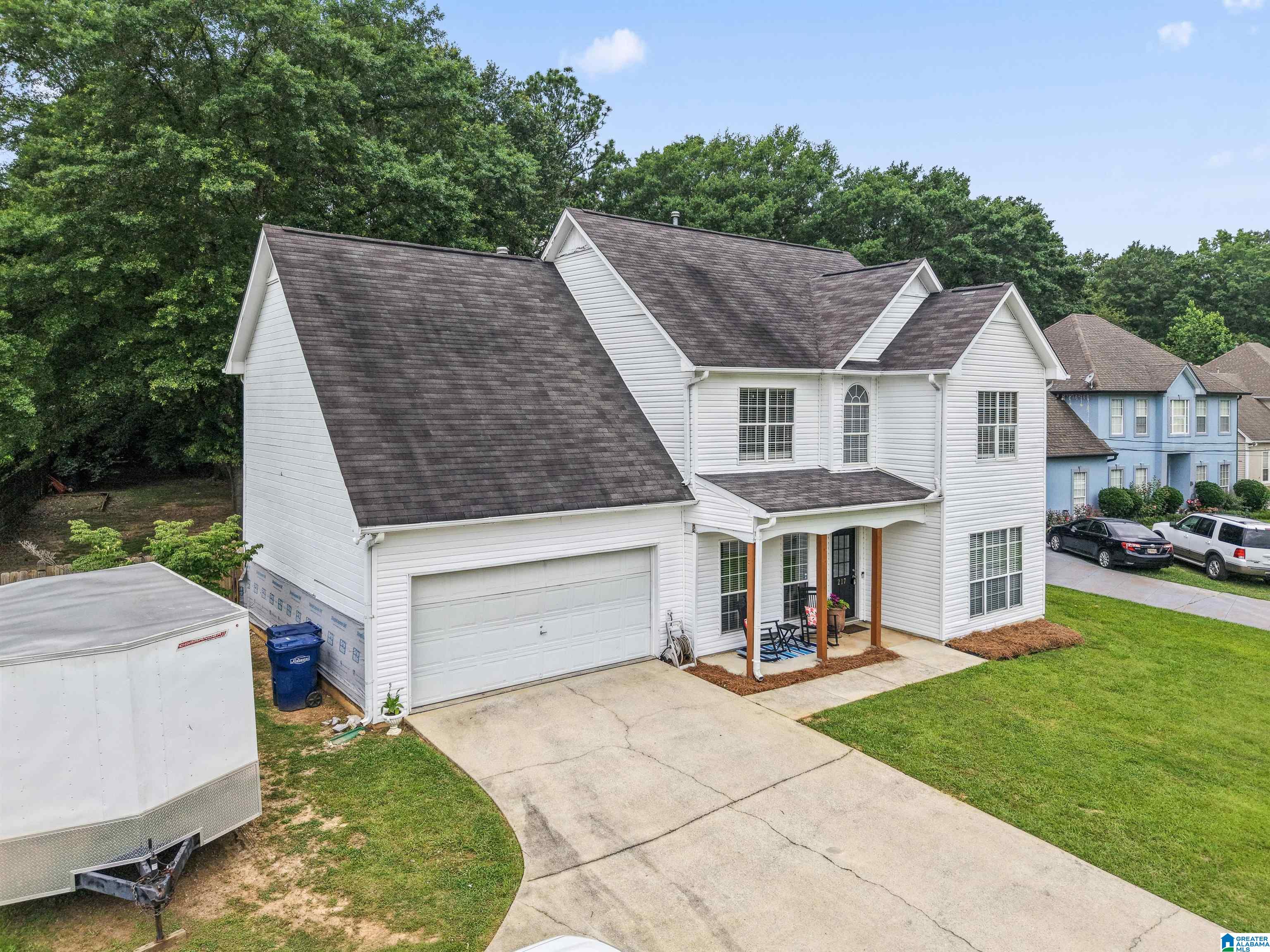217 Wagon Trail Alabaster, AL 35007 - Photo 2 of 34