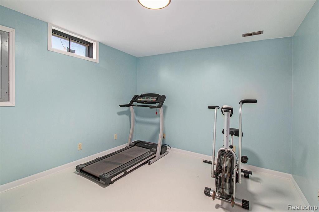 9795 Crofoot Road Fowlerville, MI 48836 - Photo 25 of 36 Gallery Image 25
