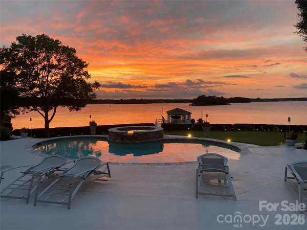 $6,500,000 | 2477 Peninsula Shores Court, Denver, NC 28037