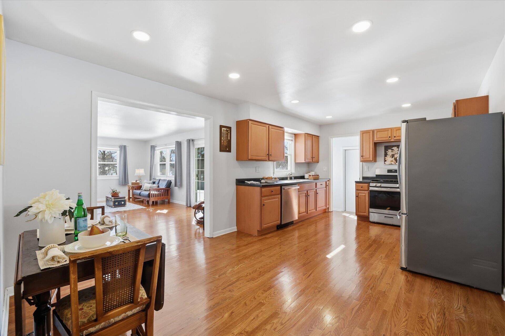 2330 South Sunny Slope Road New Berlin, WI 53151 - Photo 6 of 28 Large Kitchen/Dinette opens to FR