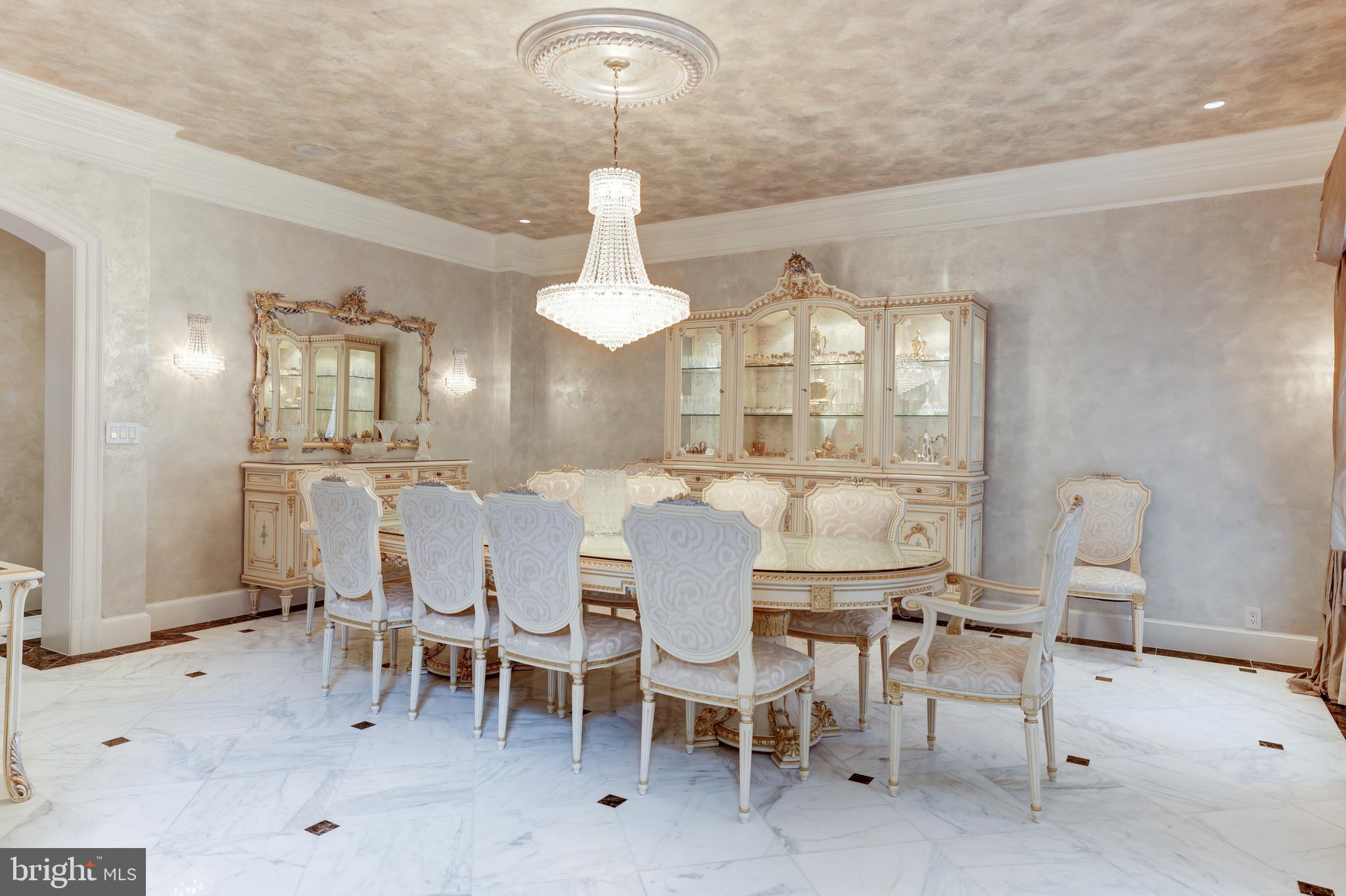 6822 Georgetown Pike McLean, VA 22101 - Photo 11 of 62 Dining Room