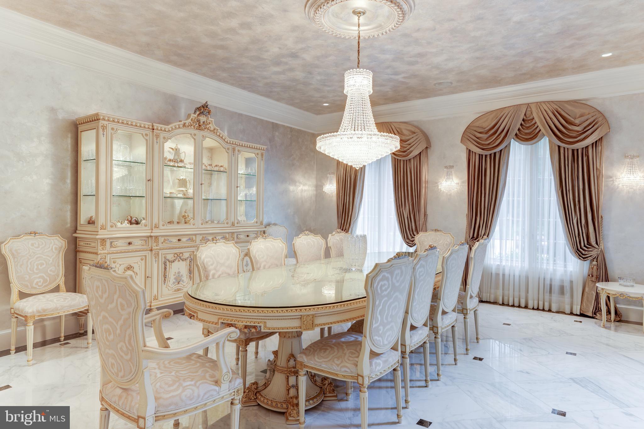 6822 Georgetown Pike McLean, VA 22101 - Photo 12 of 62 Dining Room