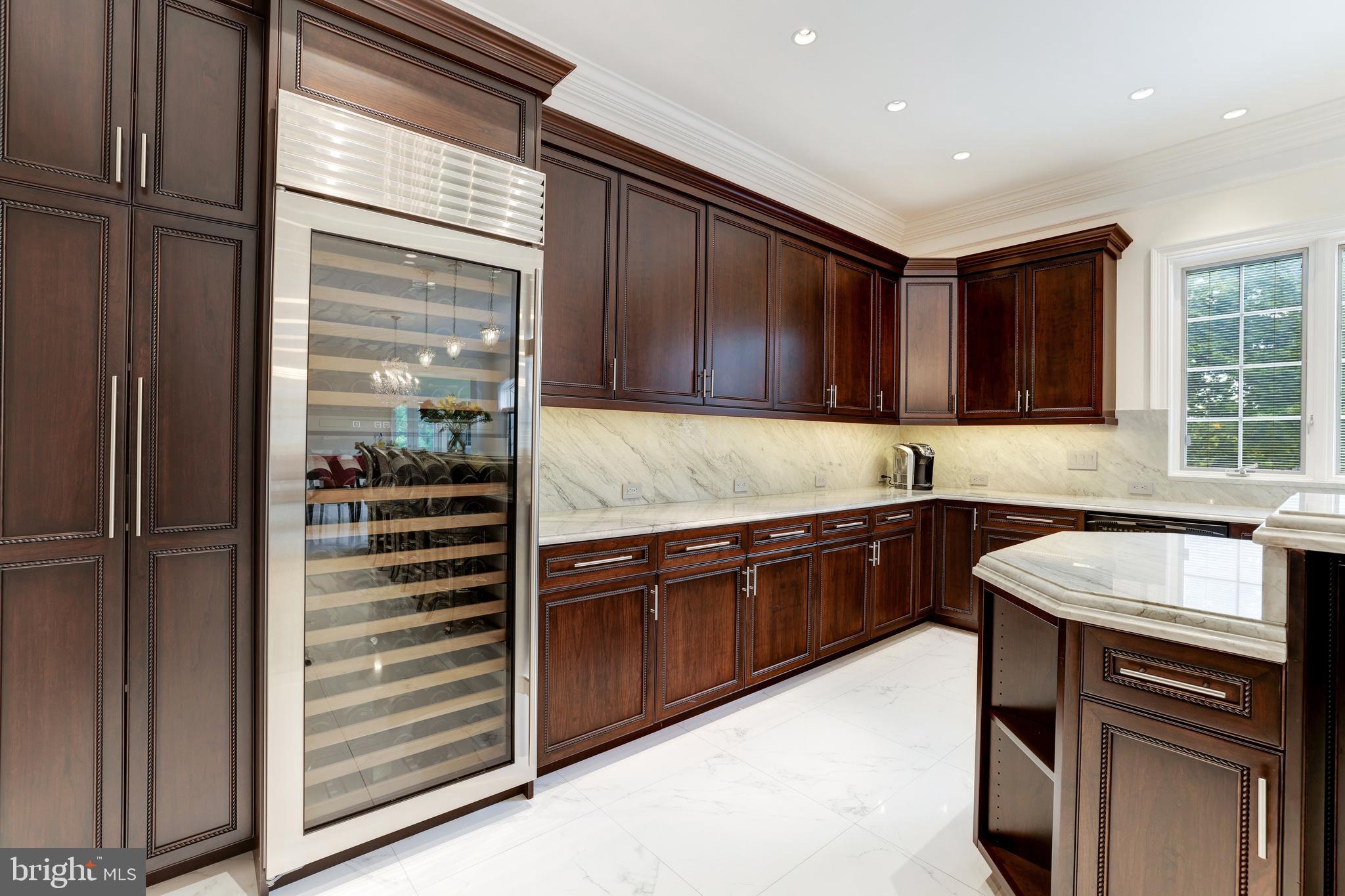 6822 Georgetown Pike McLean, VA 22101 - Photo 21 of 62 Kitchen Details