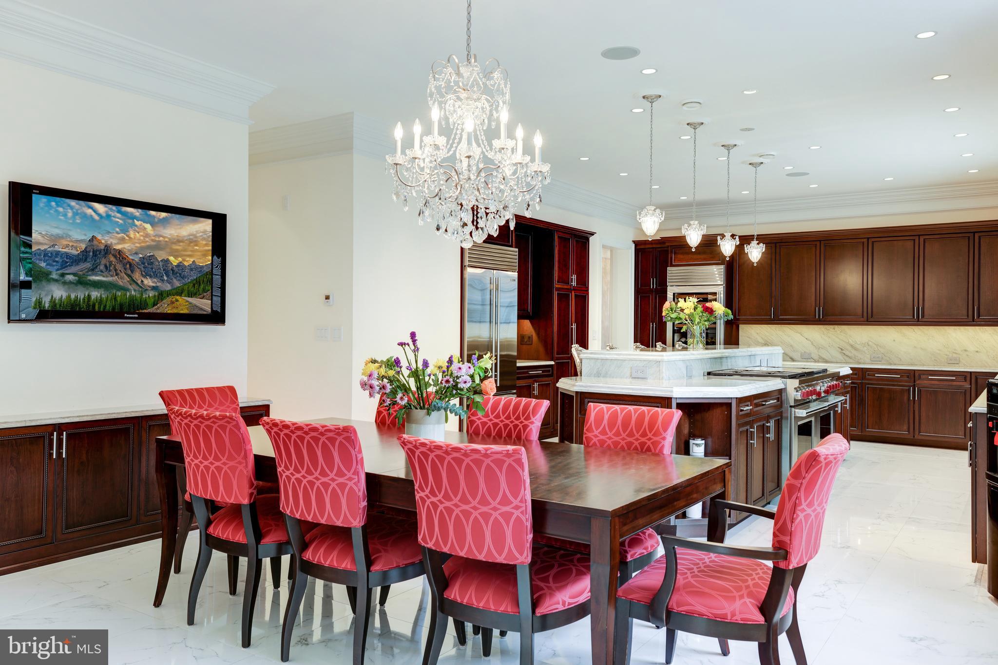 6822 Georgetown Pike McLean, VA 22101 - Photo 27 of 62 Breakfast Salon