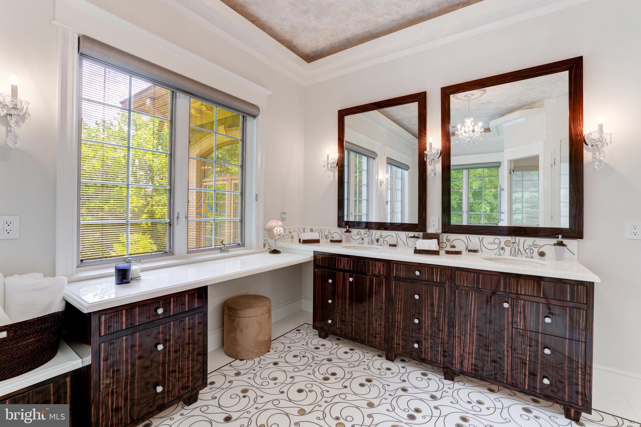 6822 Georgetown Pike McLean, VA 22101 - Photo 44 of 62 Bath