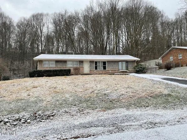 $1,500 | 4637 Woodcliff Drive, Unit 11, Kingsport, TN 37664