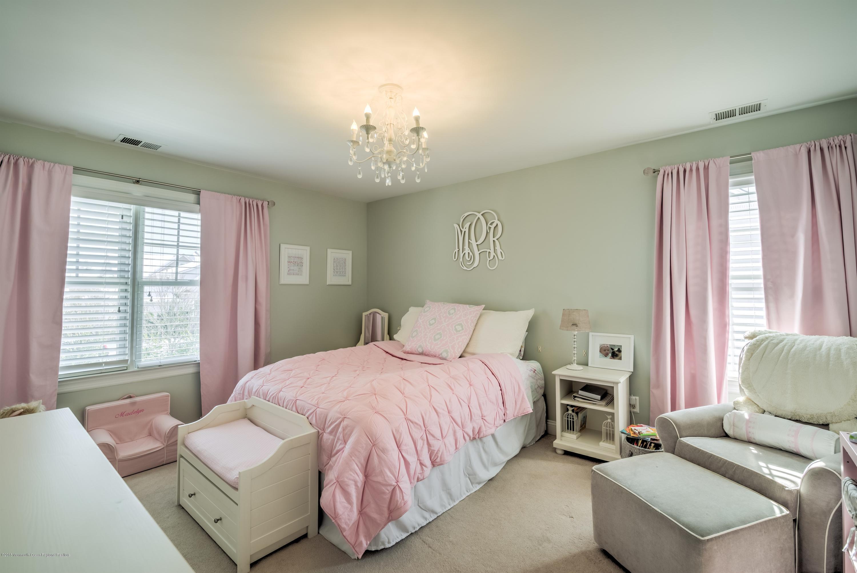 296 River Road Red Bank, NJ 07701 - Photo 16 of 26 020_BEDROOM