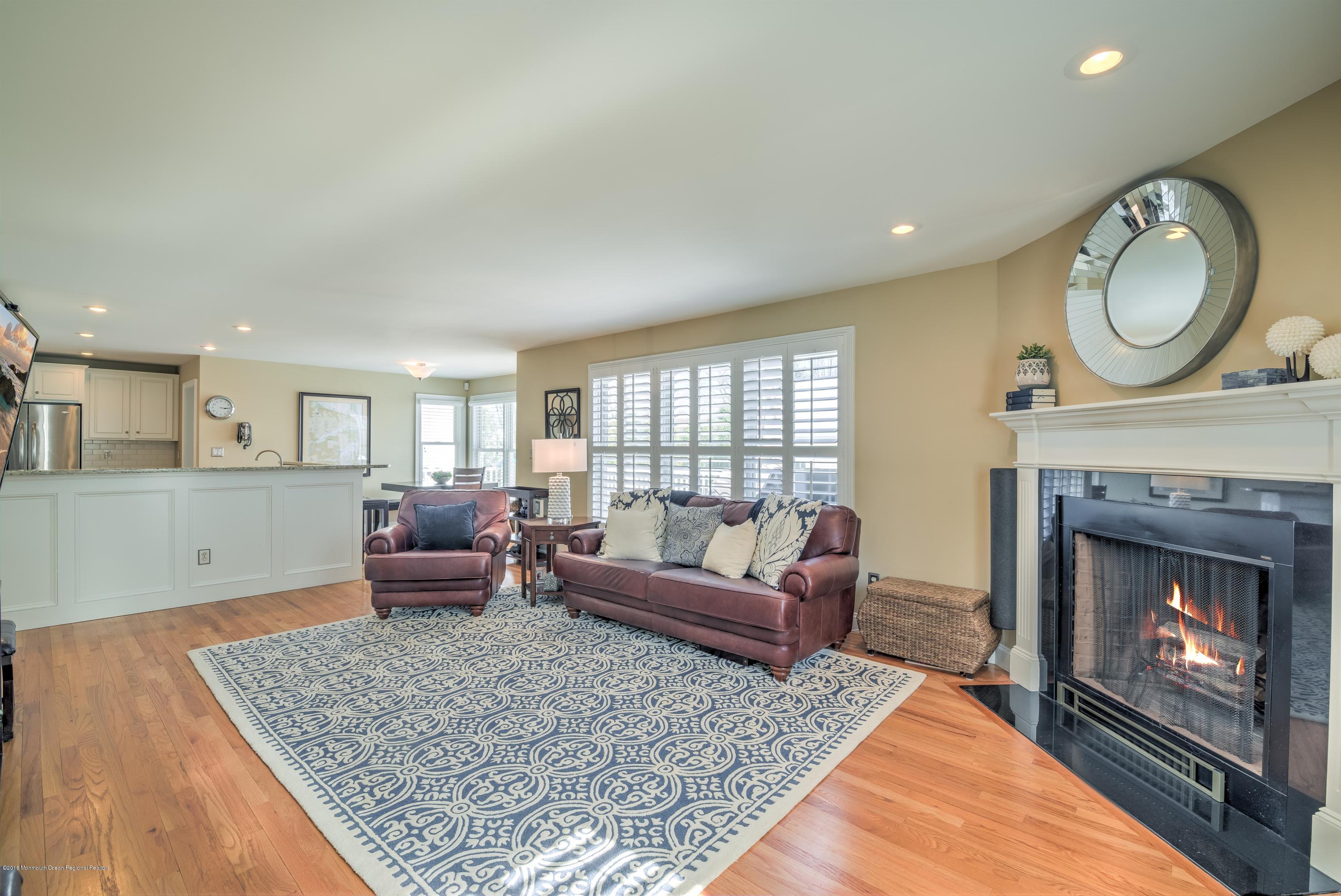 296 River Road Red Bank, NJ 07701 - Photo 4 of 26 Family Room 2
