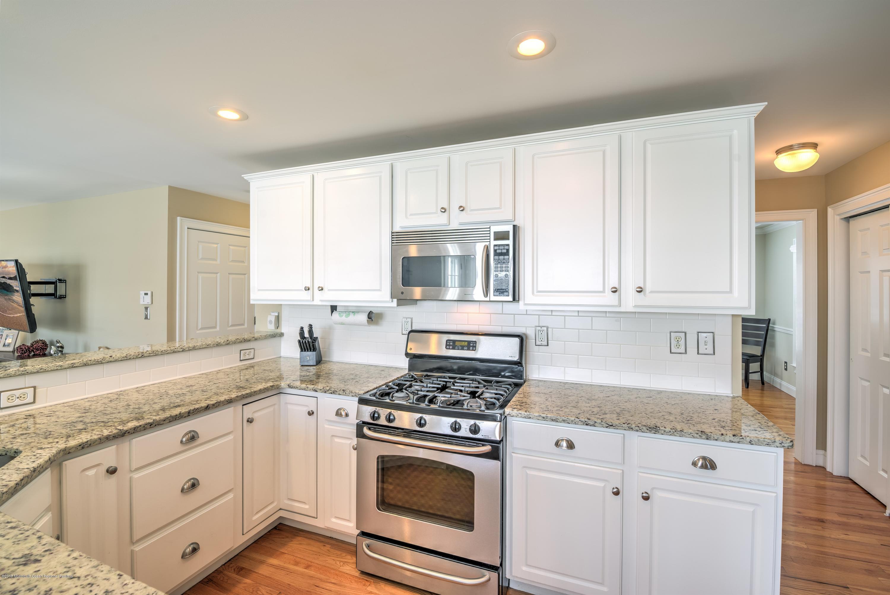 296 River Road Red Bank, NJ 07701 - Photo 9 of 26 009_KITCHEN