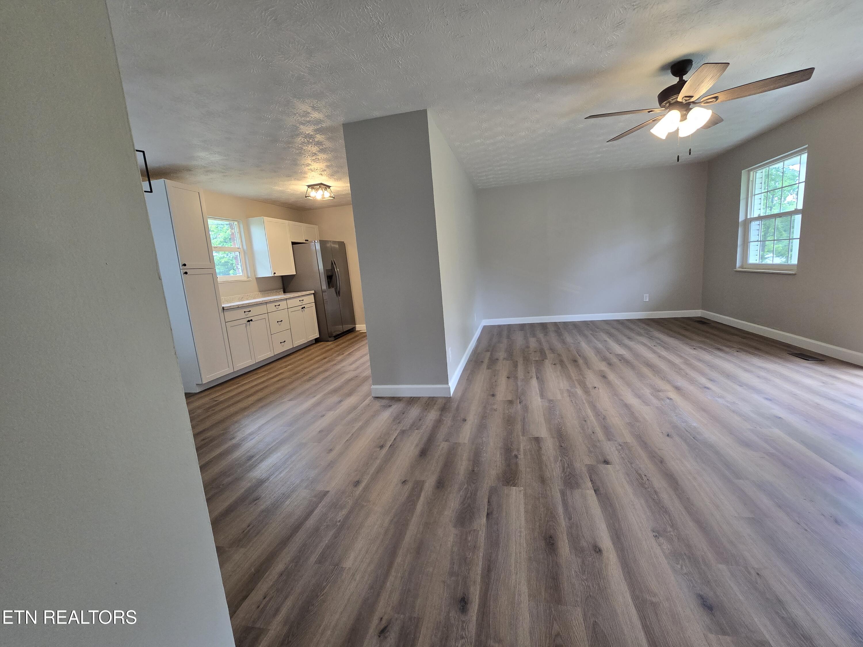 281 Parliament Road Harrogate, TN 37752 - Photo 5 of 38 20260522_171829