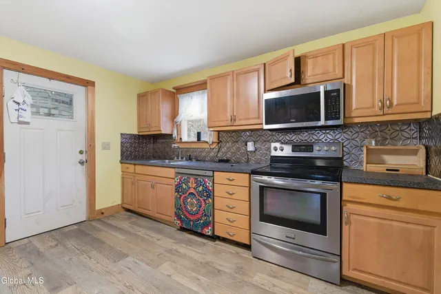 $85,000 | 55 Pine Street, Granville, NY 12832