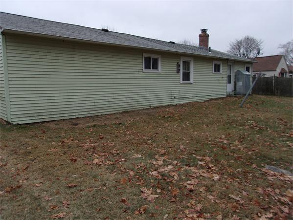 11 Elbridge Road Auburn, MA 01501 - Photo 3 of 23 Gallery Image 3