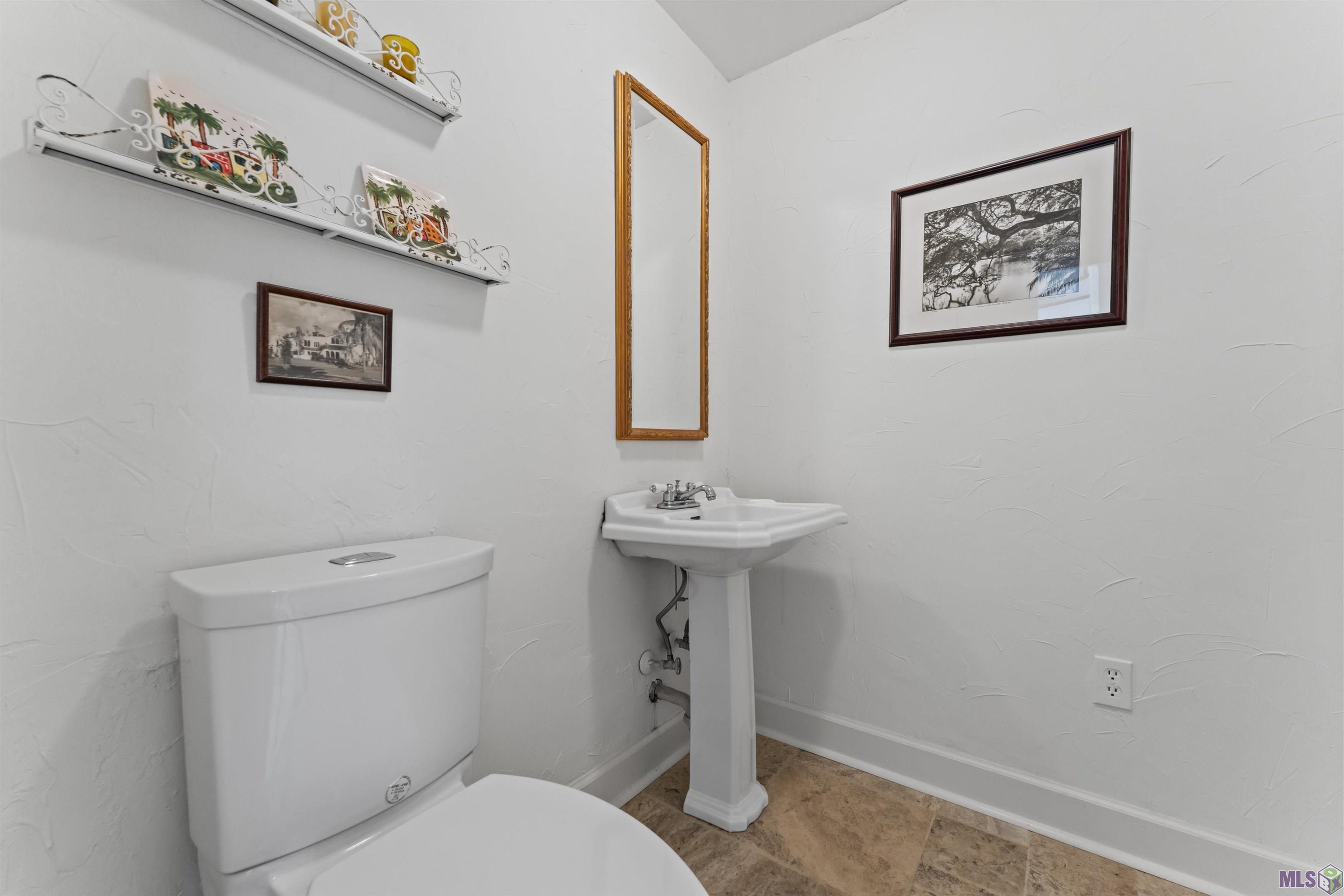 1925 Country Club Drive Baton Rouge, LA 70808 - Photo 13 of 42