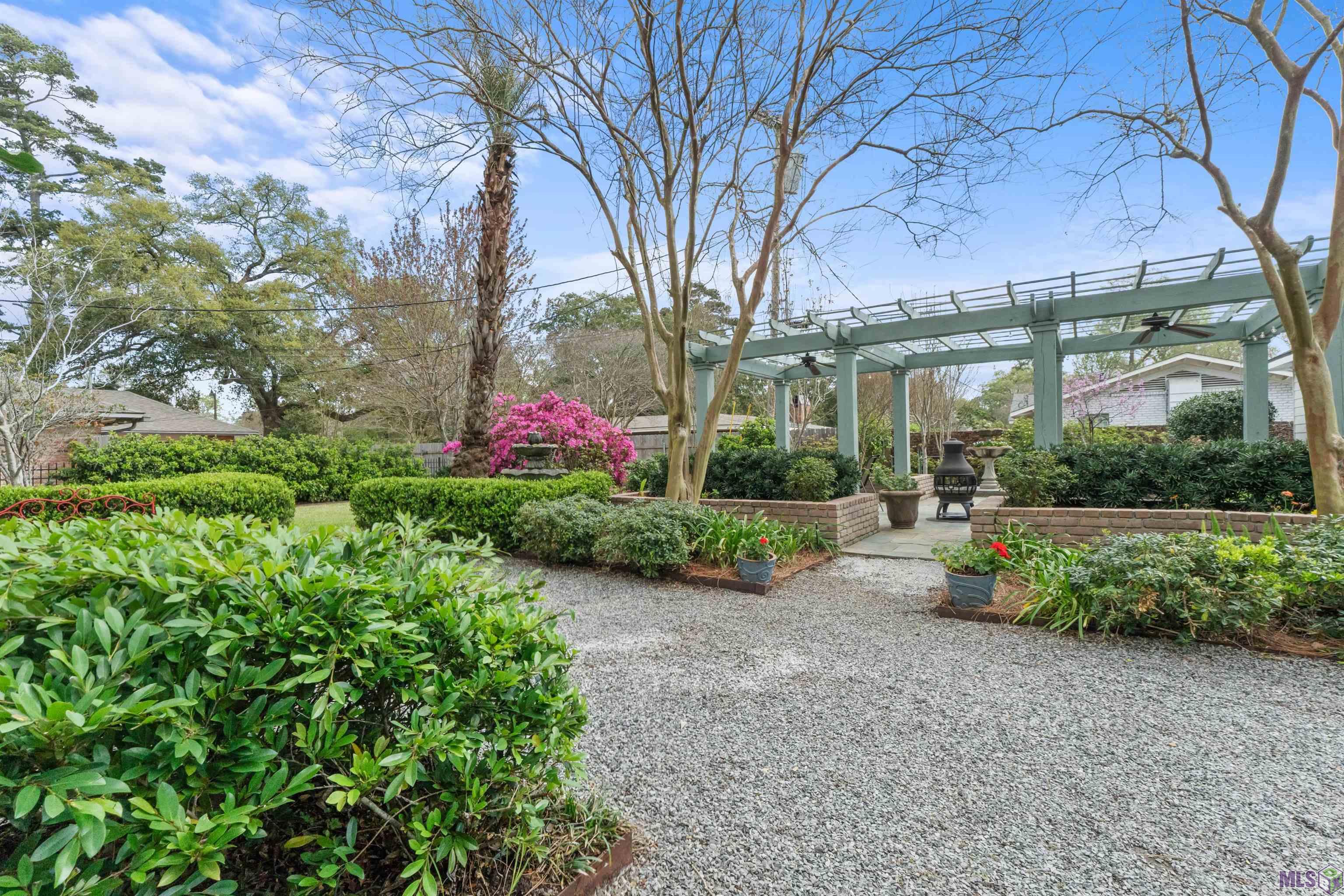 1925 Country Club Drive Baton Rouge, LA 70808 - Photo 38 of 42