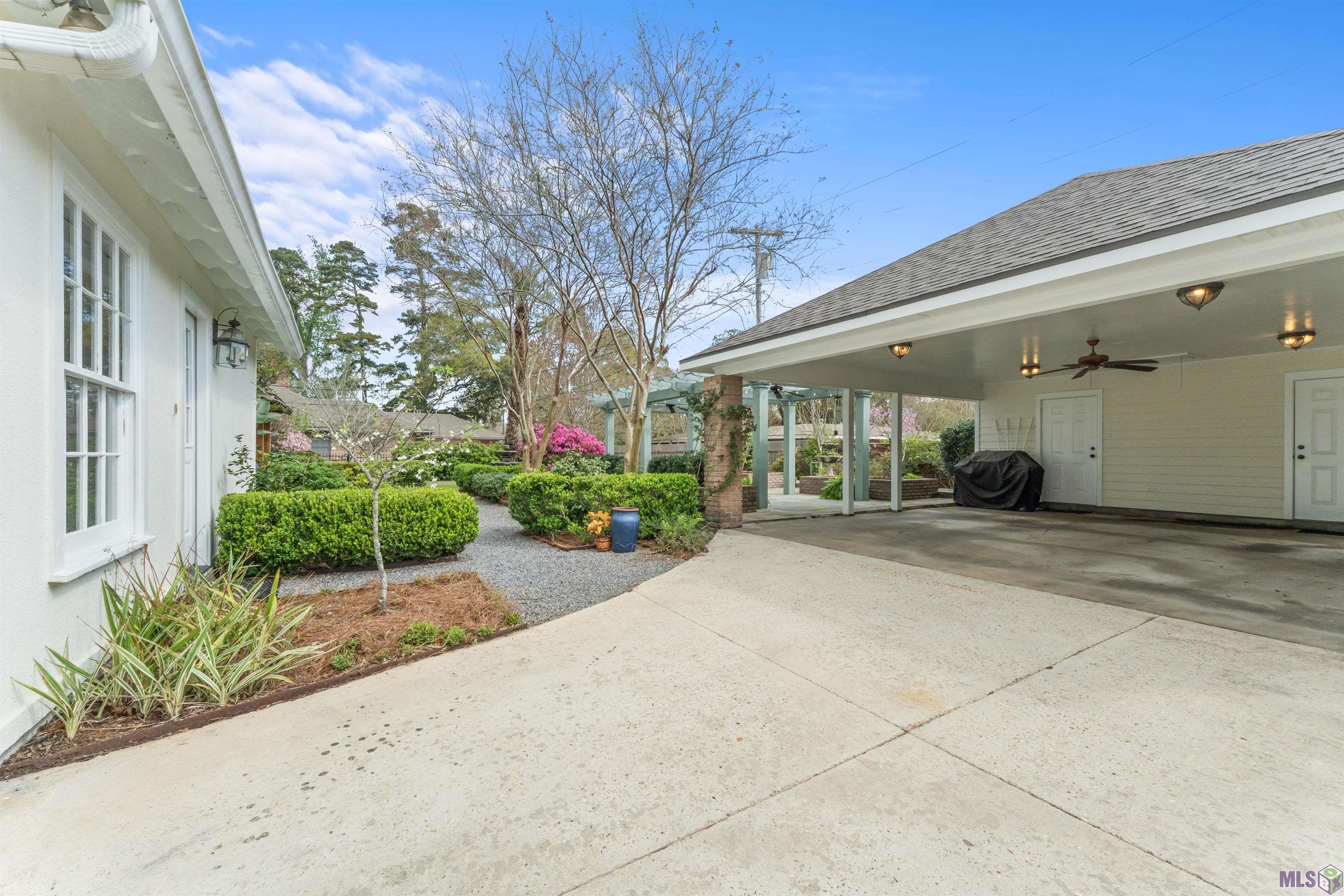 1925 Country Club Drive Baton Rouge, LA 70808 - Photo 39 of 42