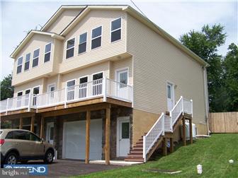 121 Poplar Street Spring City, PA 19475 - Photo 1 of 10 Exterior Front
