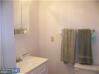 121 Poplar Street Spring City, PA 19475 - Photo 10 of 10 Bathroom