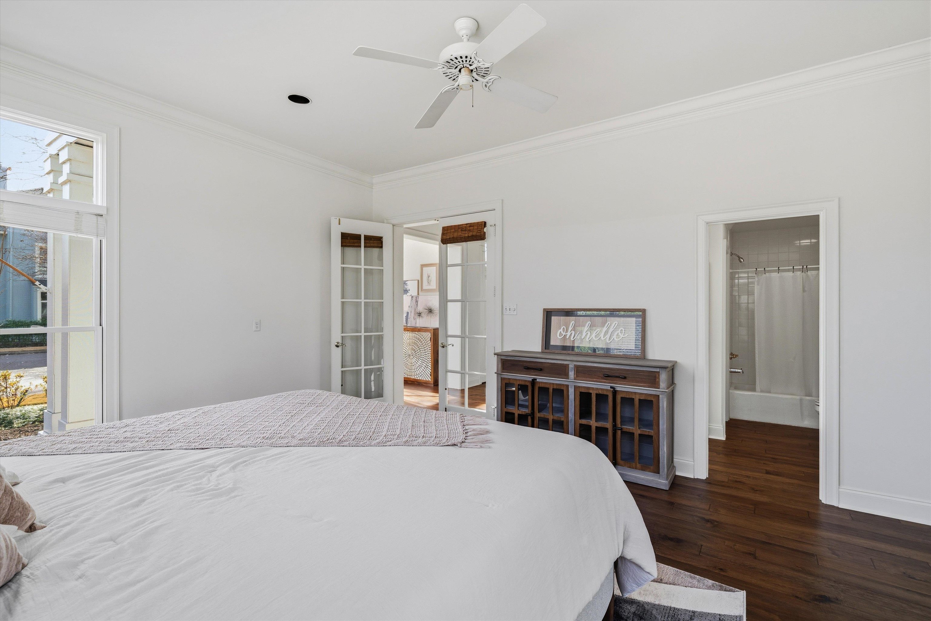 837 Harbor Bend Road Memphis, TN 38103 - Photo 13 of 35 a bedroom with a bed and wooden floor