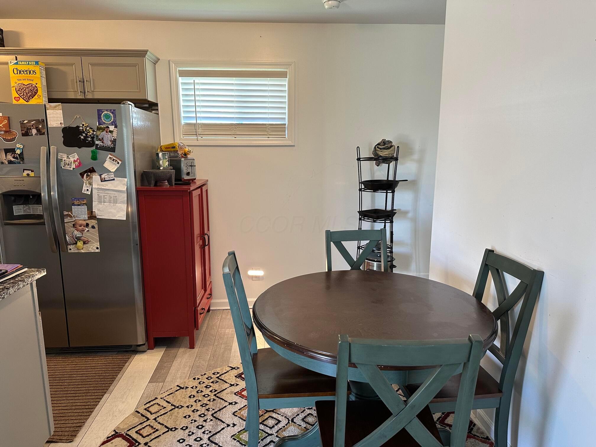 2960 Schwartz Road Columbus, OH 43232 - Photo 29 of 55 EATING AREA