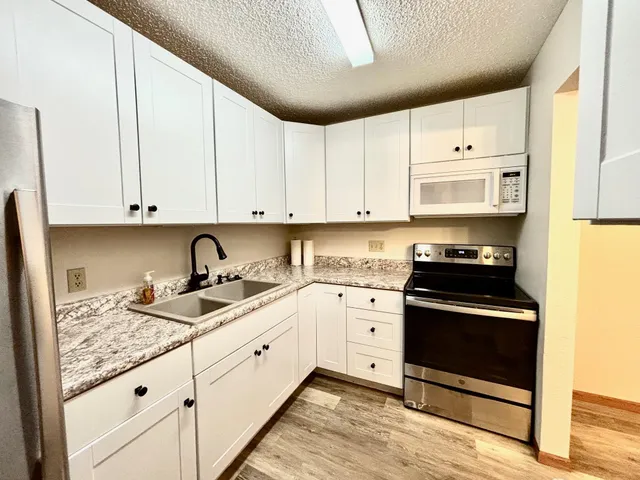 $149,900 | 1415 Lake Street, Unit 122, Alexandria, MN 56308