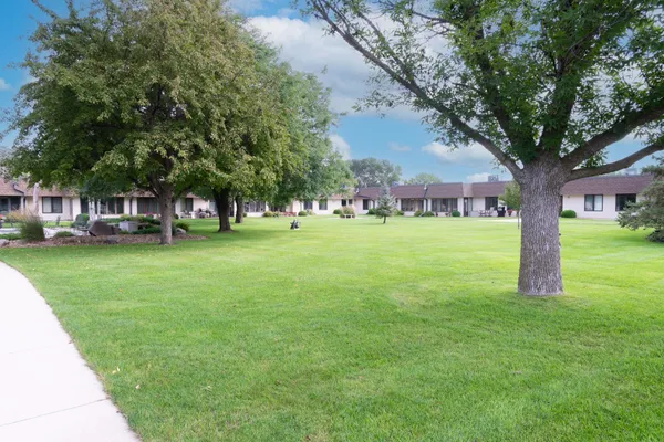 $149,900 | 1415 Lake Street, Unit 122, Alexandria, MN 56308