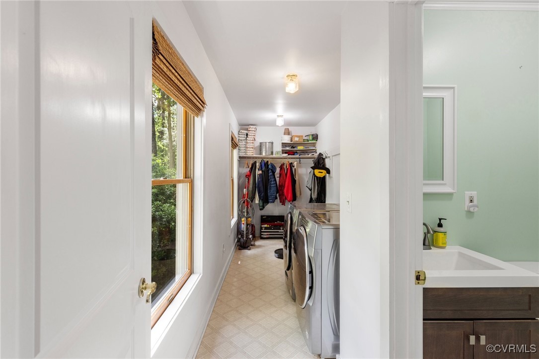 13320 Berkeley Road Orange, VA 22960 - Photo 25 of 46 a view of a walk in closet