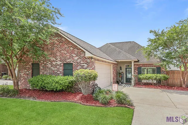 $2,200 | 16950 River Birch Avenue, Central, LA 70739