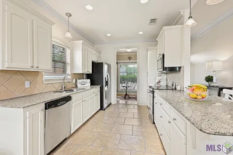 $2,200 | 16950 River Birch Avenue, Central, LA 70739