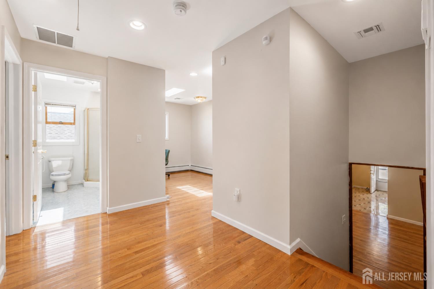 24 Winthrop Road Edison, NJ 08817 - Photo 34 of 42