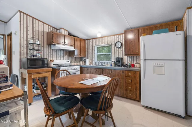 $625,000 | 1761 Parks Place Road, Como, MS 38619