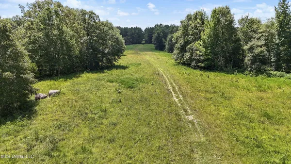 $625,000 | 1761 Parks Place Road, Como, MS 38619