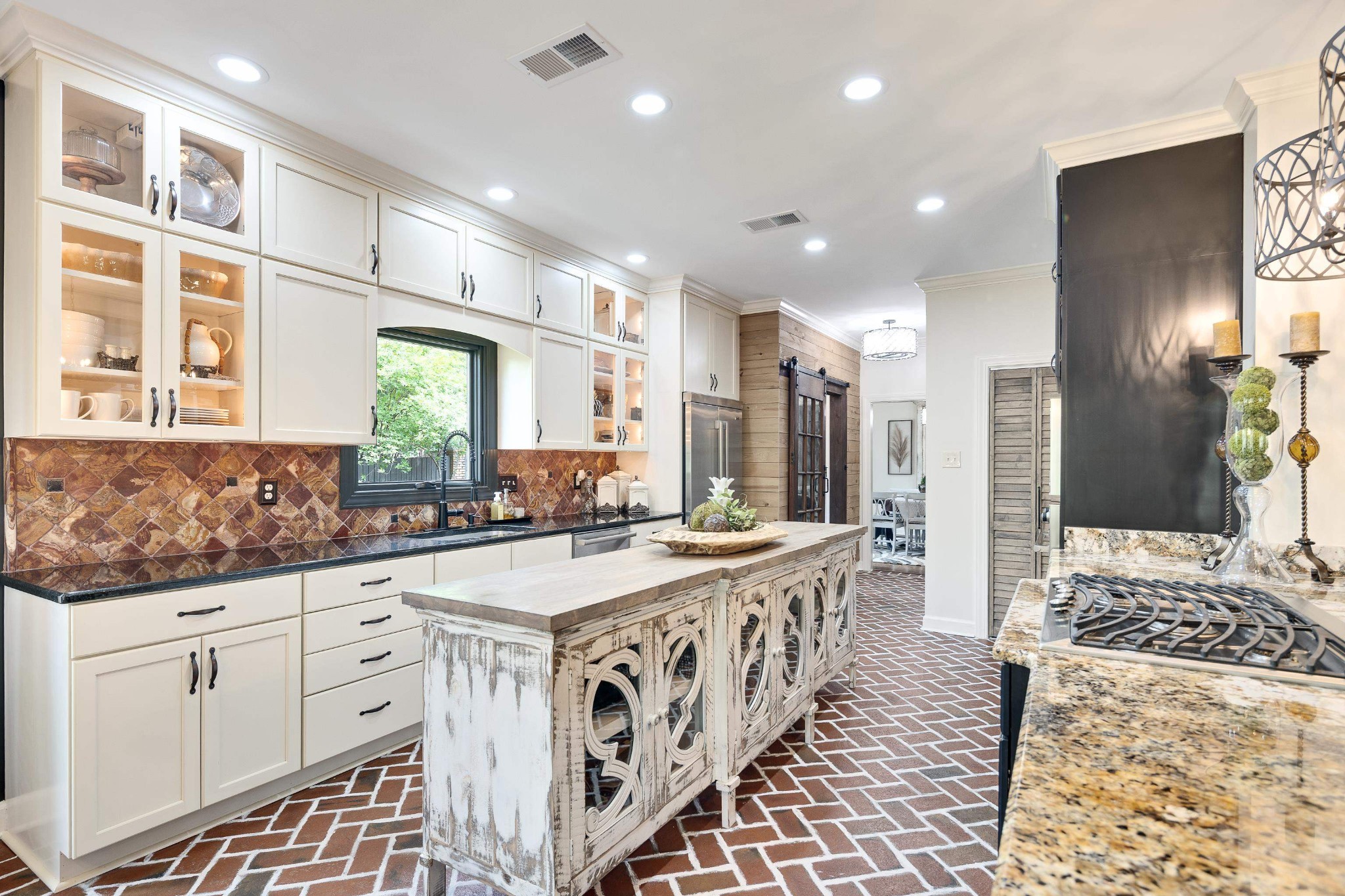 811 Sweetbrier Road Memphis, TN 38120 - Photo 12 of 40 Gallery Image 12