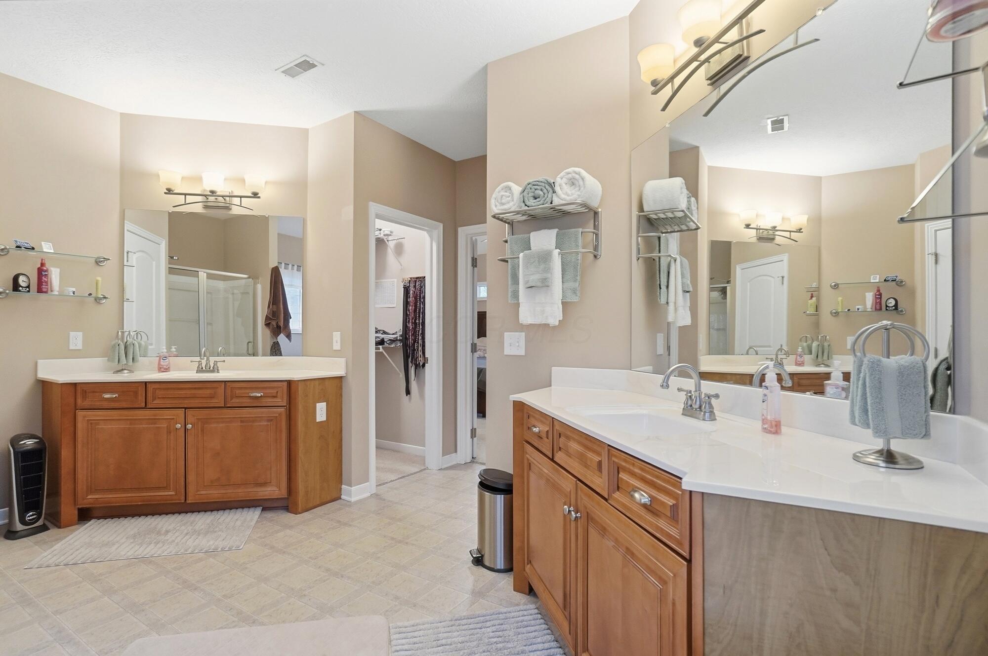 9952 Loop Road Millersport, OH 43046 - Photo 42 of 95 Owner Suite Private Bath - 9952 Loop Road, Millersport, OH 43046