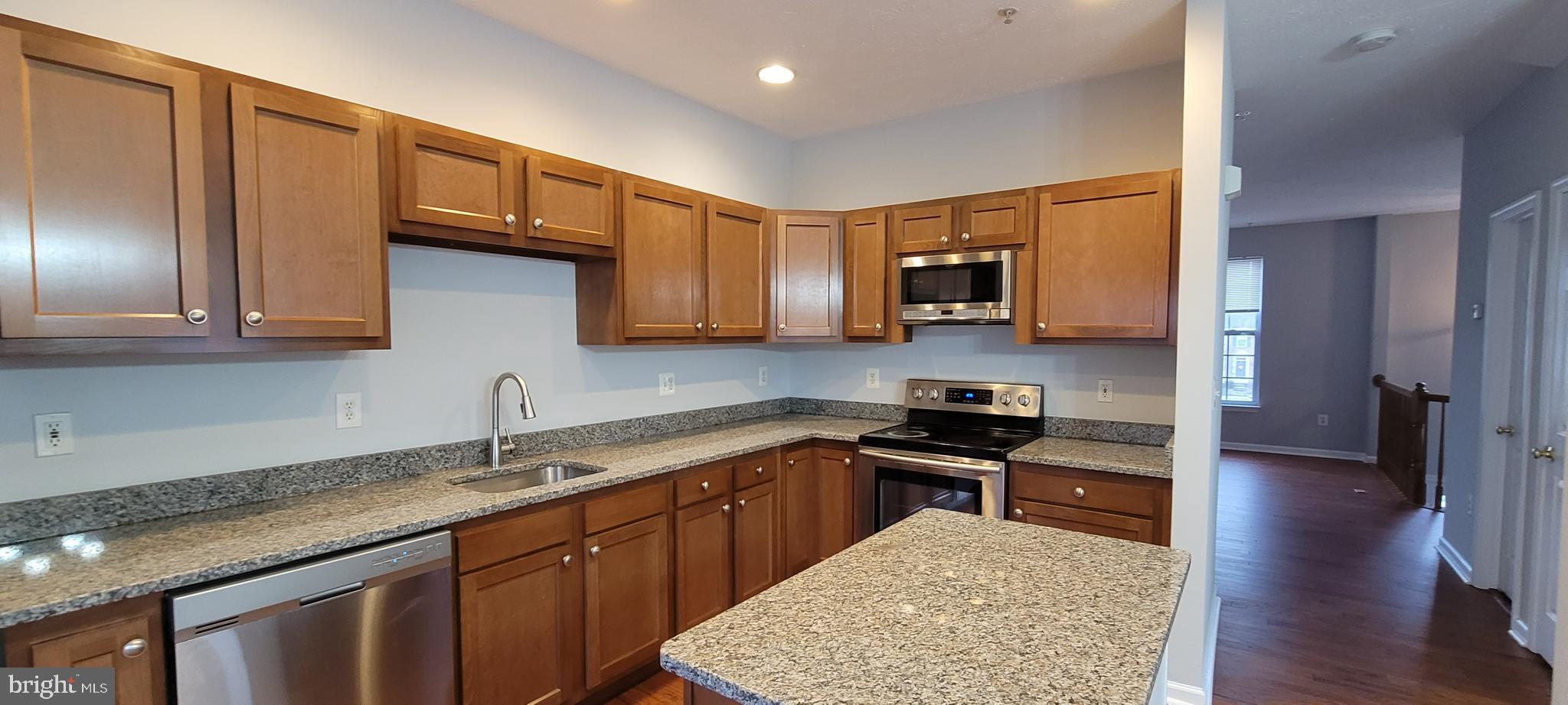 5025 Leasdale Road Rosedale, MD 21237 - Photo 3 of 32 Gallery Image 3