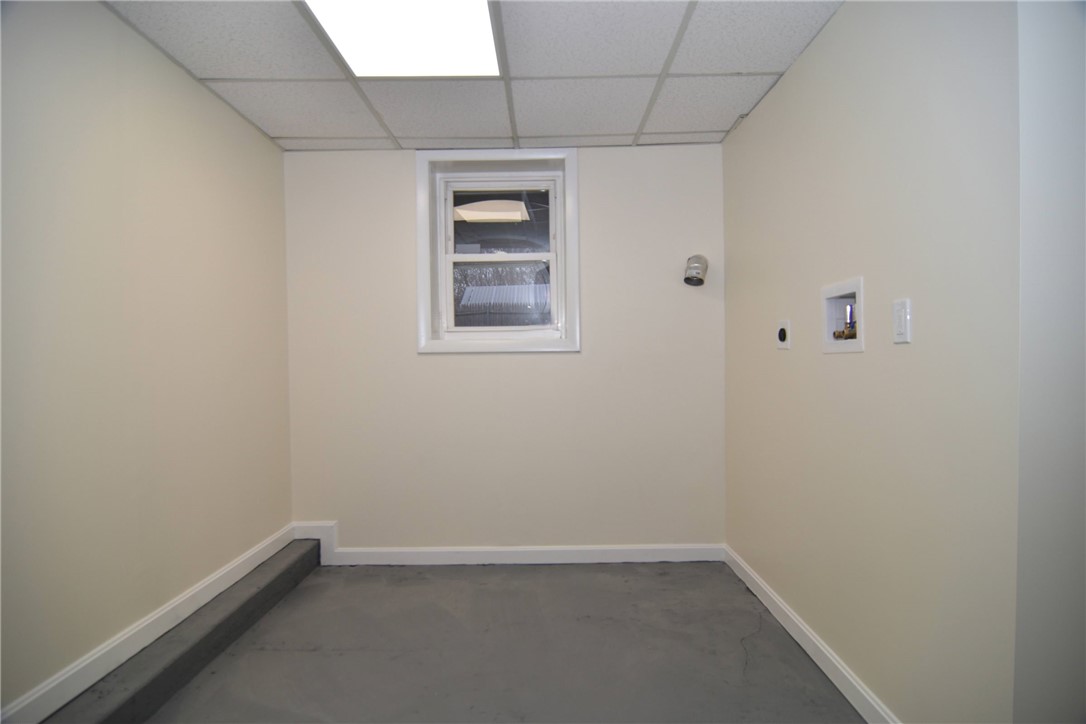29 Park Road East Providence, RI 02915 - Photo 27 of 33 Gallery Image 27