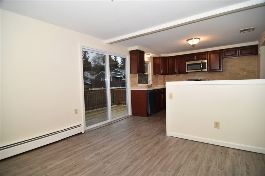 29 Park Road East Providence, RI 02915 - Photo 8 of 33 Gallery Image 8