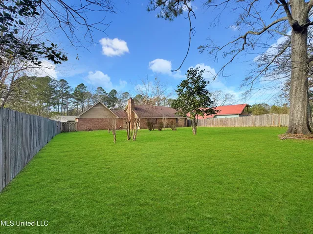 $152,500 | 624 Cedar Springs Drive, Jackson, MS 39212