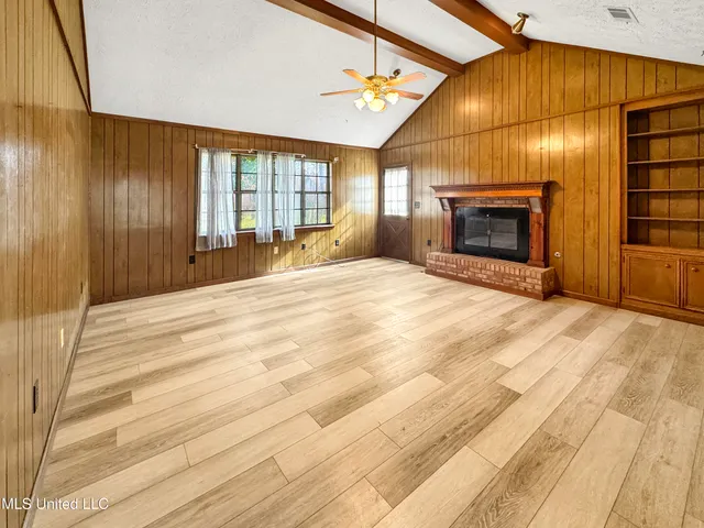 $152,500 | 624 Cedar Springs Drive, Jackson, MS 39212