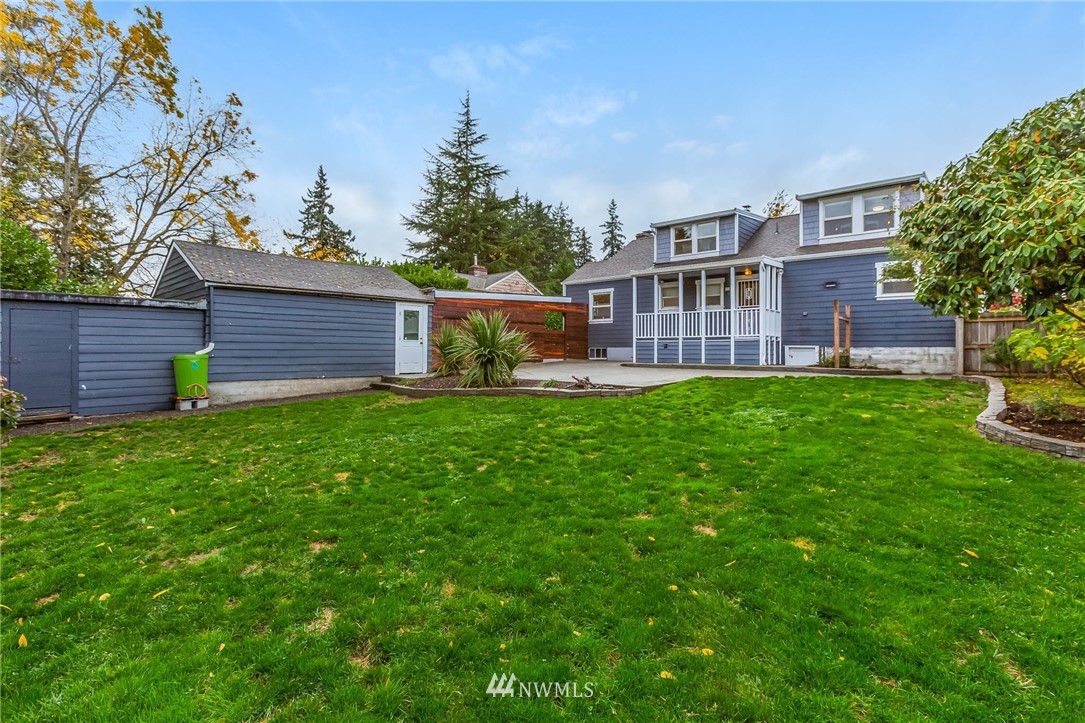6009 Cady Road Everett, WA 98203 - Photo 33 of 40 a view of a yard in front of a house